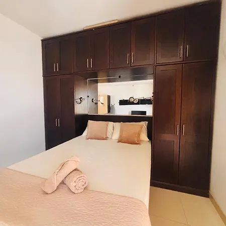 Apartment Stylish Penthouse With Side Sea-views